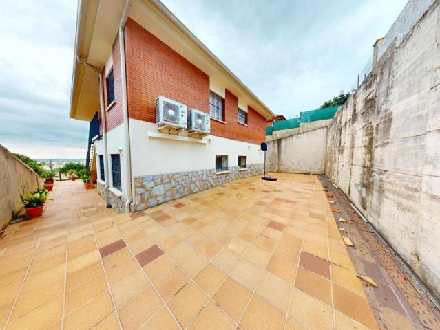 Chalet en alquiler en Can Roca, Baix Llobregat