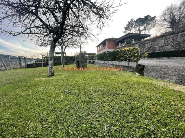 Chalet en venta en Mos, Vigo