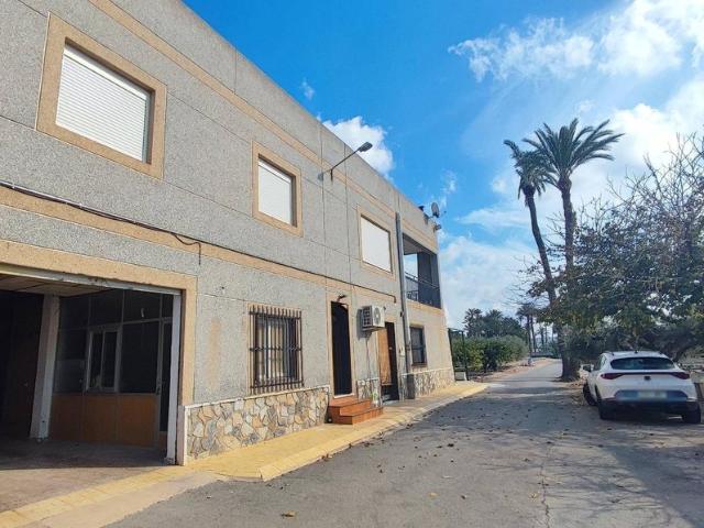 Chalet en venta en Algorós, el Baix Vinalopó