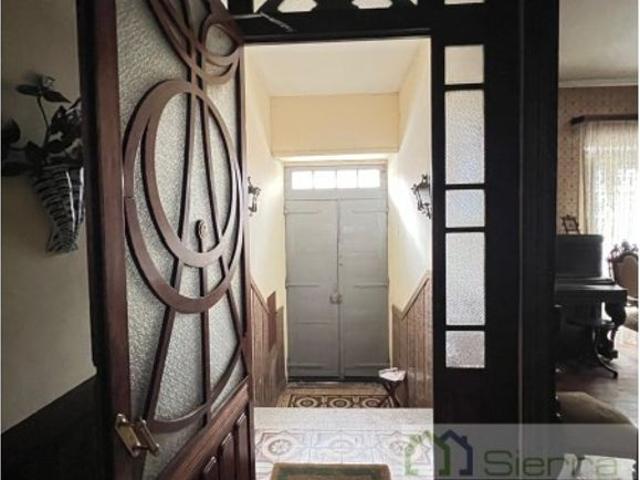 Chalet en venta en Sarria