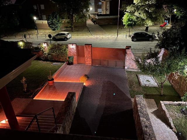Villa en venta en Cobeña