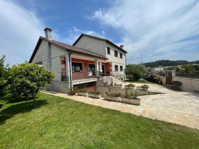 Chalet en venta en Vilagarcía de Arousa, O Salnés