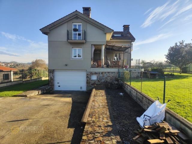Villa en venta en Llanera, L'Arroyu