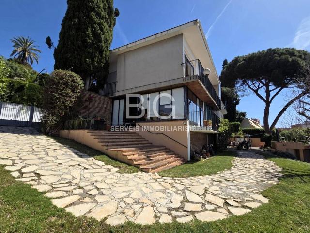 Chalet en venta en Peramàs, Mataró