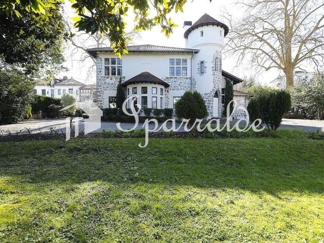 Chalet en venta en Irun, Guipúzcoa