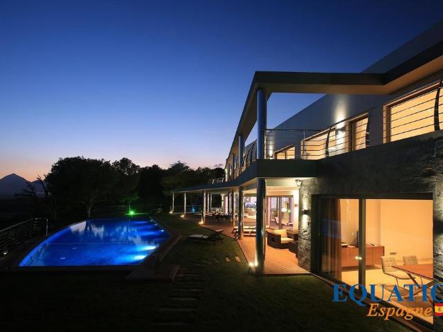 Chalet en venta en la Marina Baixa, Valencia