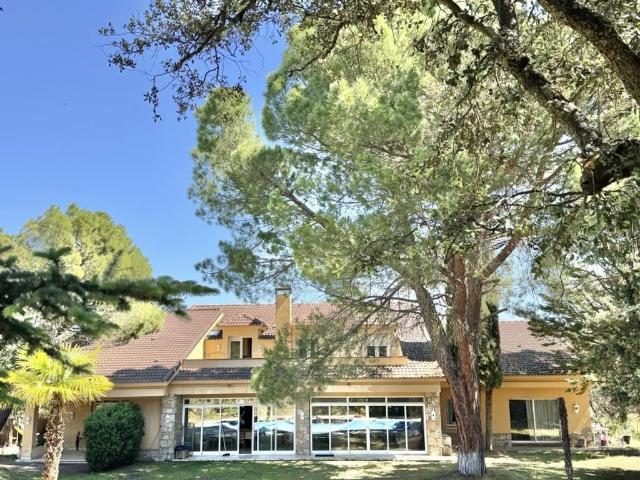 Chalet en venta en Ciudalcampo, Colmenar Viejo