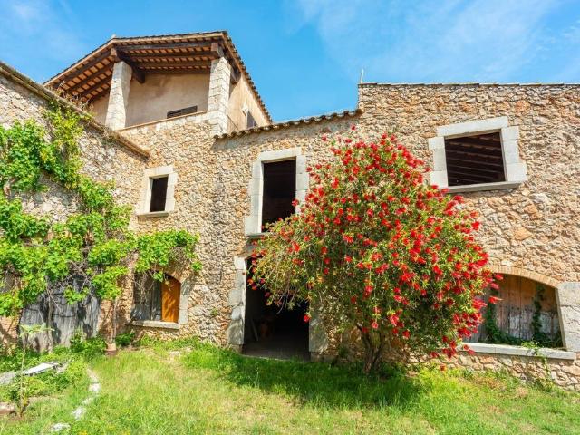 Villa en venta en Bellcaire D'empordà