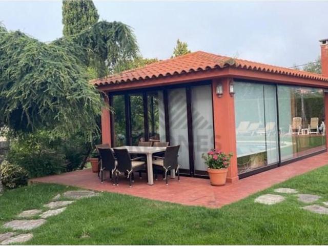 Chalet en venta en O Silval, Vigo