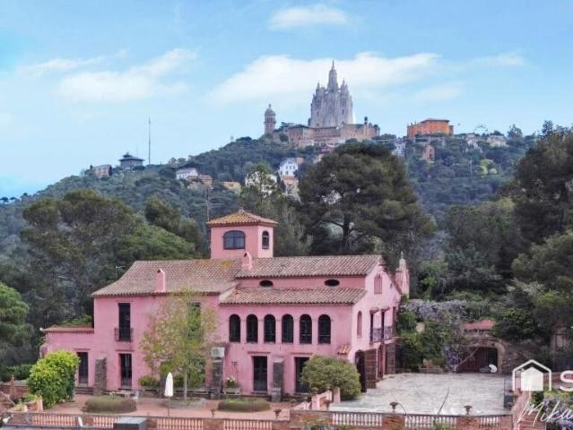 Villa en venta en Barcelona