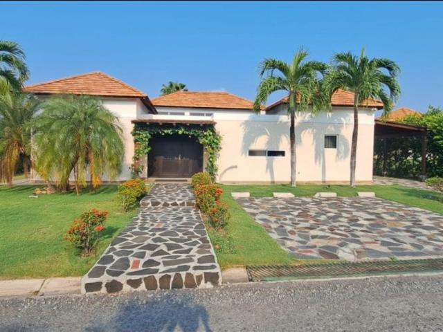 Casa alquiler en Río Hato, Antón