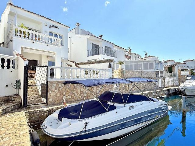Chalet en venta en Alt Empordà, Catalunya