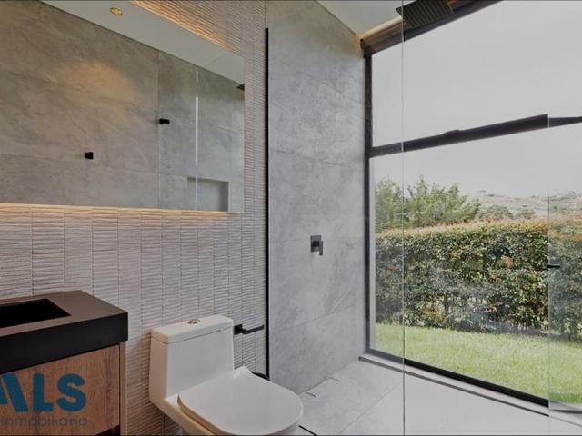 Vivienda de alto standing en venta El Bagre, Departamento de Antioquia