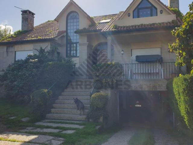 Chalet en venta en O Silval, Vigo