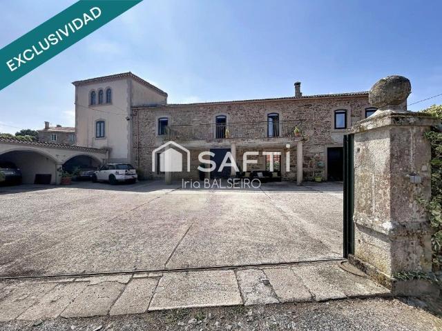 Chalet en venta en Vedra, Santiago