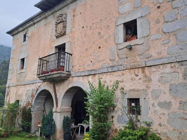 Chalet en venta en Ruesga, Cantabria