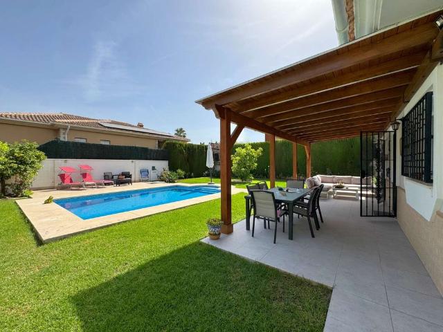 Chalet en venta en La Capellanía, Valle del Guadalhorce