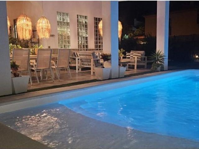 Chalet en venta en Costa Esuri, Costa Occidental