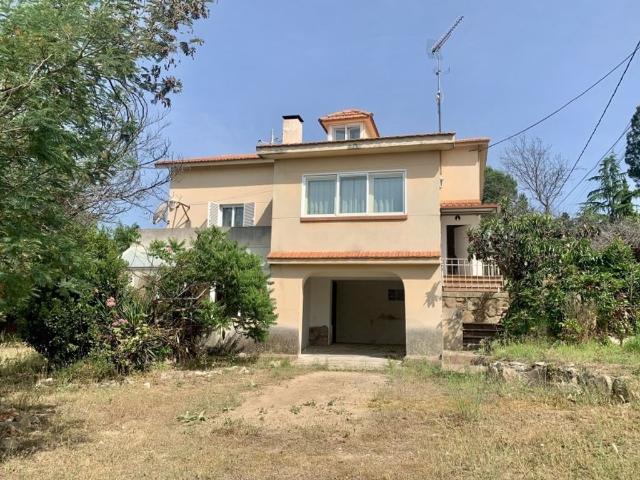 Chalet en venta en Colmenarejo, Madrid