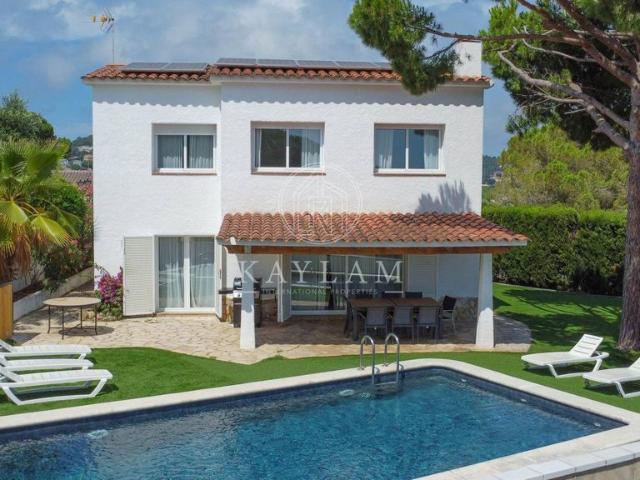 Chalet en venta en Font Bandina, la Selva