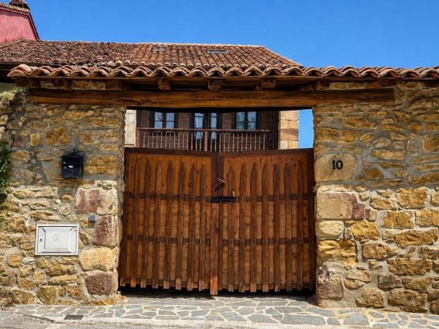 Chalet en venta en Comillas, Cantabria