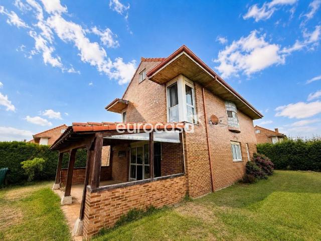 Chalet en venta en Camargo