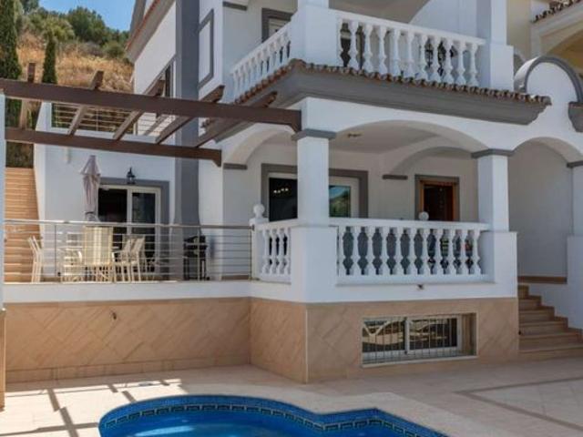 Chalet en alquiler en Torrequebrada, Costa del Sol Occidental