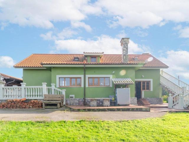 Chalet en venta en Corvera De Asturias, Asturias
