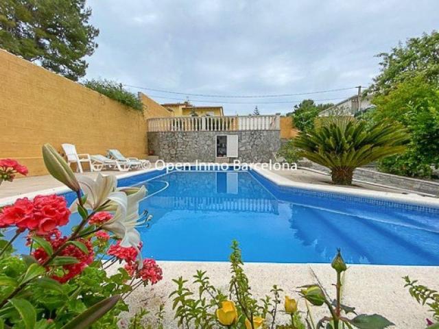 Villa en venta en Sant Pere De Ribes, l'Espirall