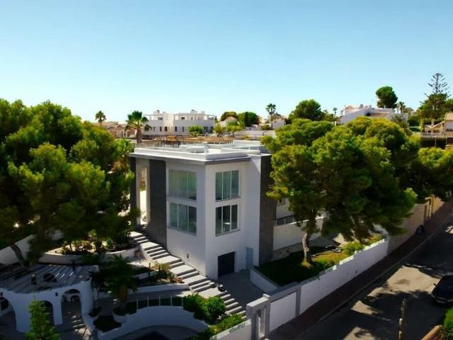 Chalet en venta en Urbanización la Florida, el Baix Segura / La Vega Baja