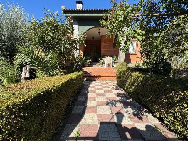 Chalet en venta en Santa Marta, Comarca de la Vega de Granada