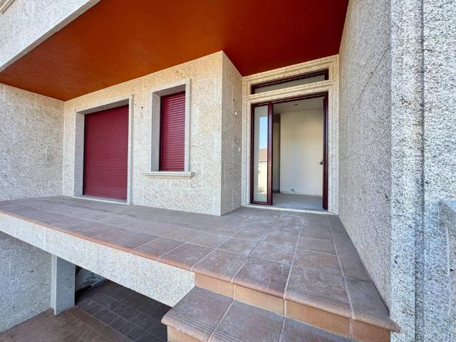 Chalet en venta en Teis, Vigo