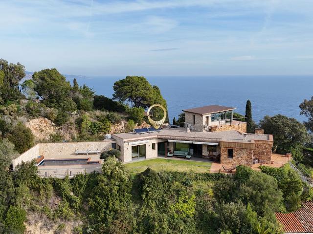 Chalet en venta en Pola Giverola Resort, la Selva