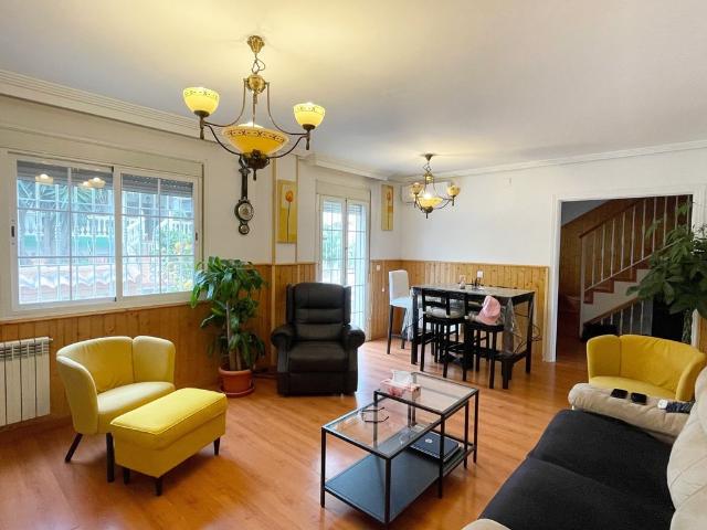 Chalet en alquiler en Puerto de la Torre, Málaga-Costa del Sol