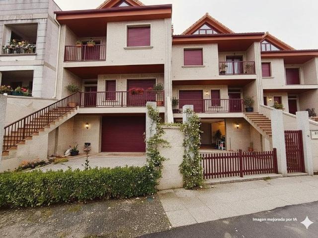 Chalet en venta en Teis, Vigo