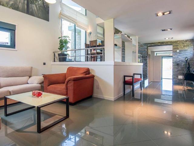 Chalet en venta en Betanzos, Galicia