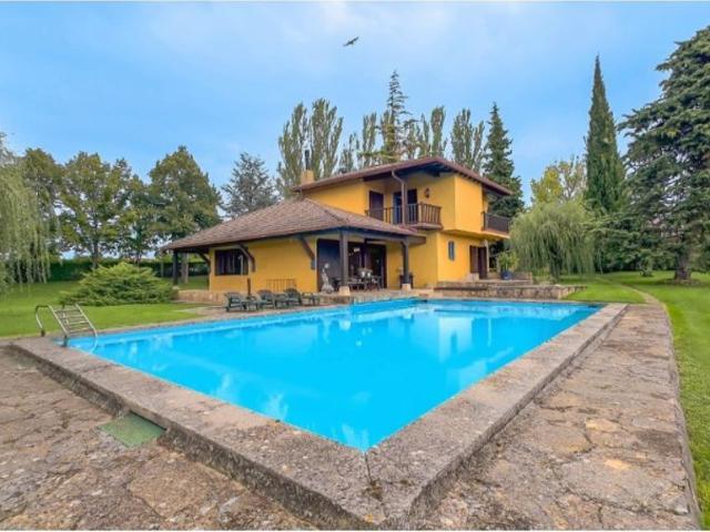 Chalet en venta en Zangozerria, Navarra