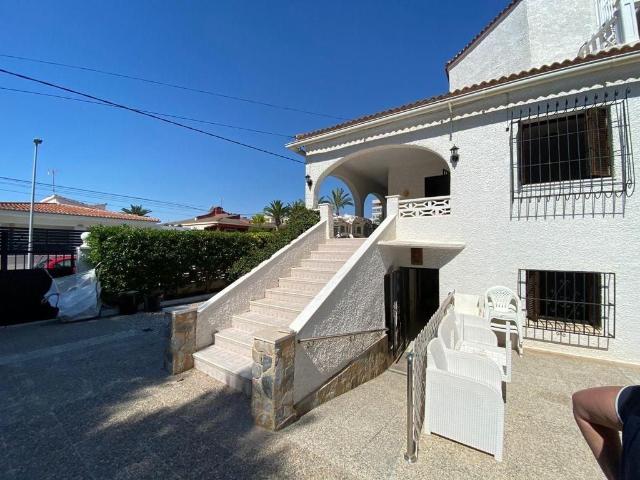 Chalet en venta en Urbanización Punta Prima, el Baix Segura / La Vega Baja