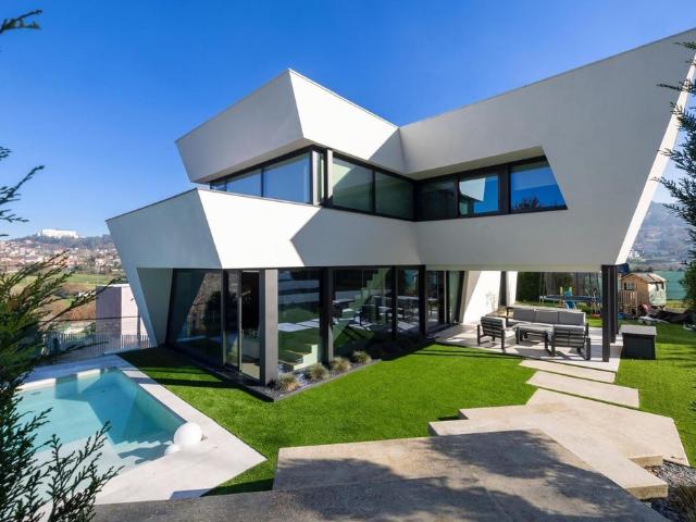 Villa en venta en Vigo, Mosteiro