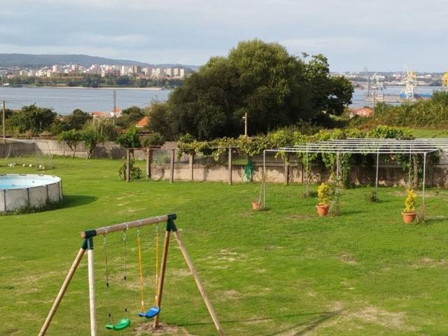 Chalet en venta en Maniños, Ferrol