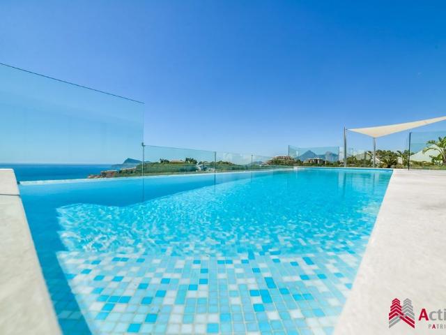 Chalet en venta en la Marina Baixa, Valencia