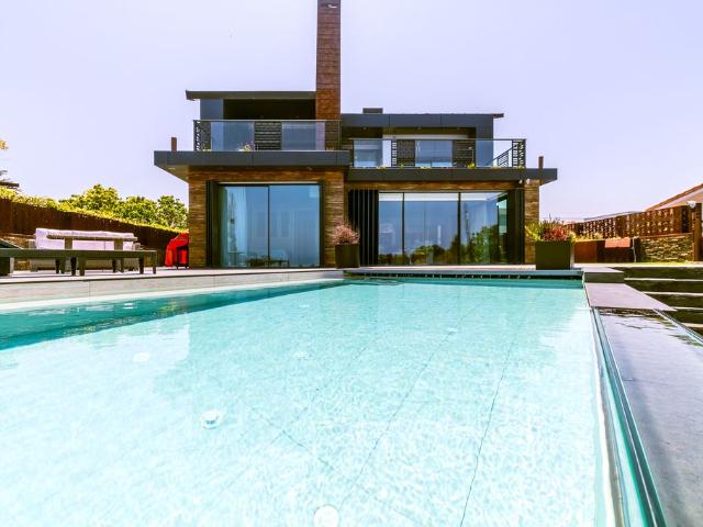 Villa en venta en Vigo, Estrada Cortada