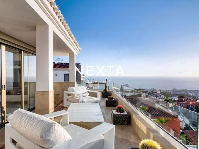 Chalet en venta en San Eugenio Alto, Adeje