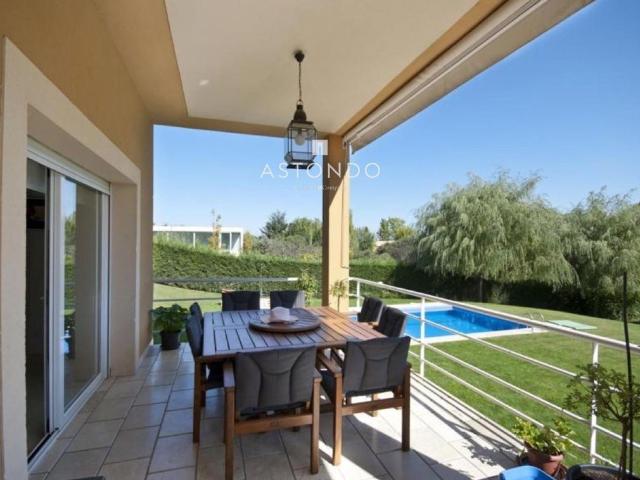 Villa en venta en San Sebastián De Los Reyes