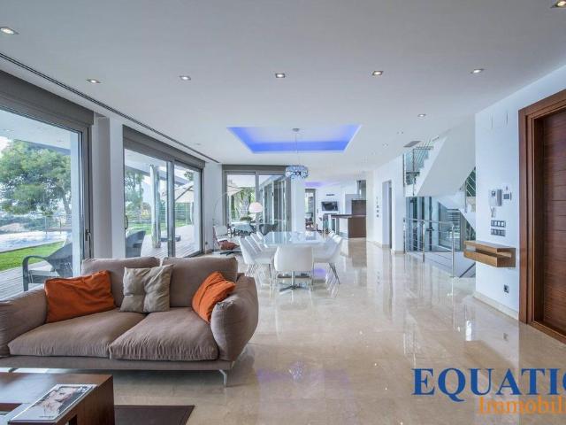 Chalet en venta en la Marina Baixa, Valencia
