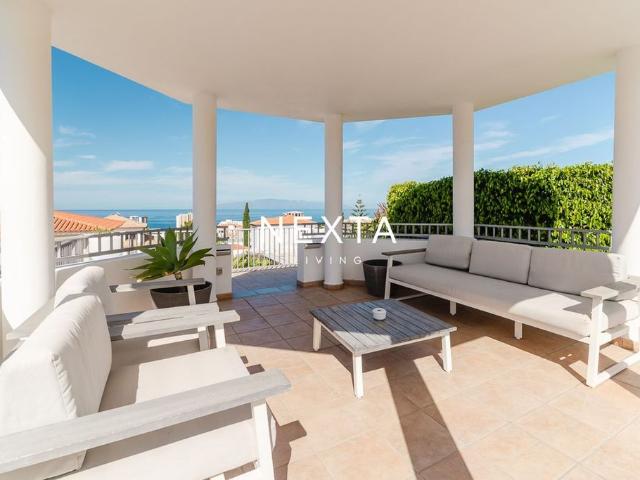 Chalet en venta en Playa Paraíso, Adeje