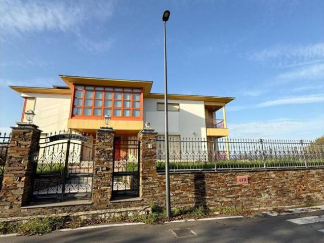 Casa en venta en Terra de Lemos, Galicia