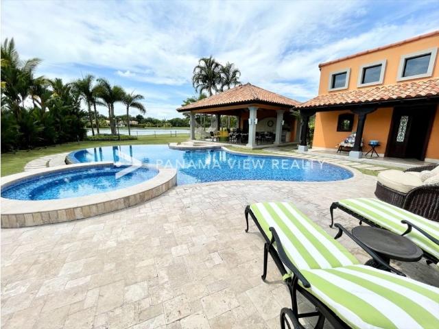 Casa venta en Colón