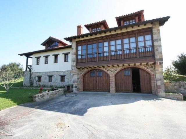 Chalet en venta en Cóbreces, Alfoz De Lloredo