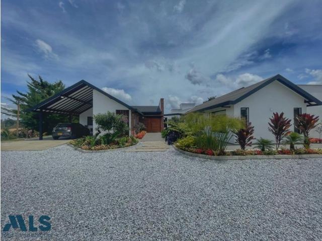 Vivienda de lujo en venta El Bagre, Colombia